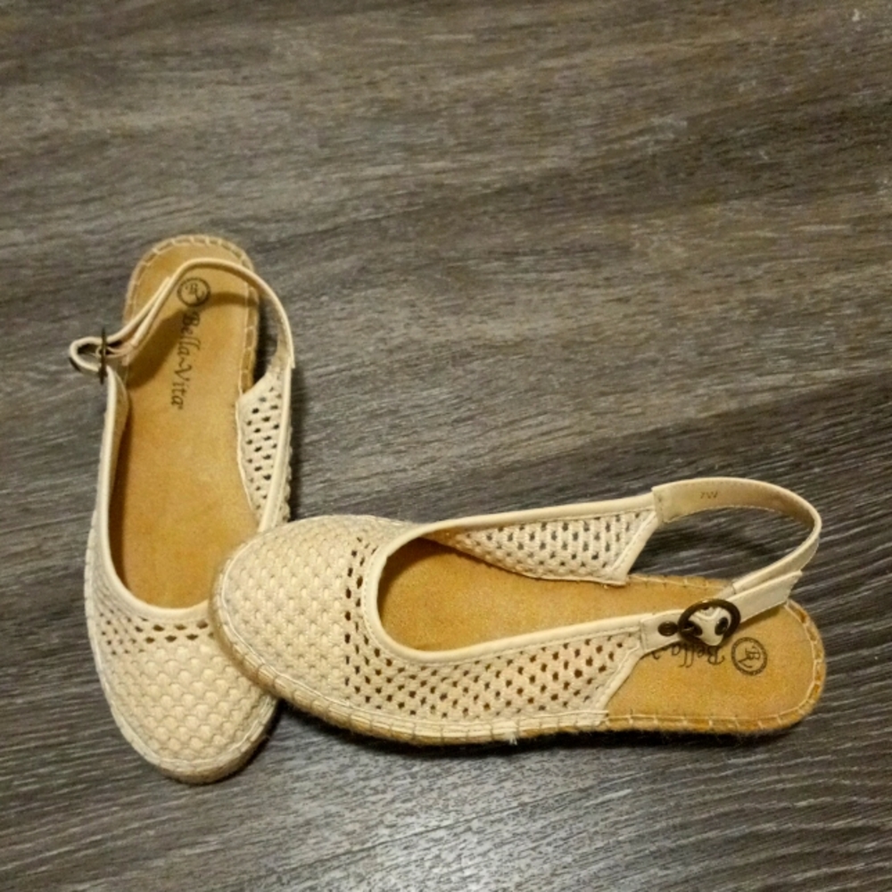 Ladies shoes 7W